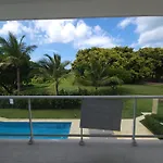 Modern 2Bdr - Pool & Golf View