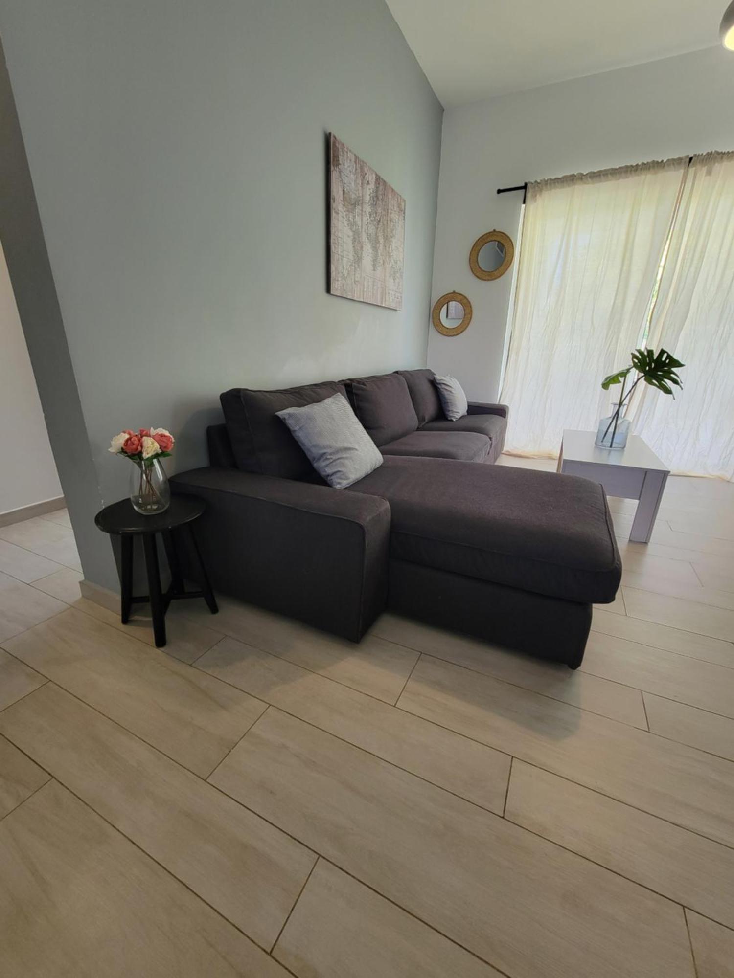 Modern 2bdr - Pool & Golf View